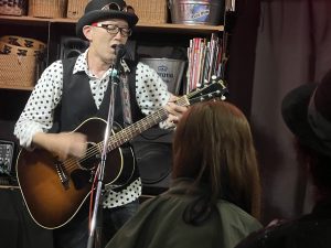 Minoru Phin - Live at Cafe Salongo, Tokyo - October 2025 | 13th Street Records